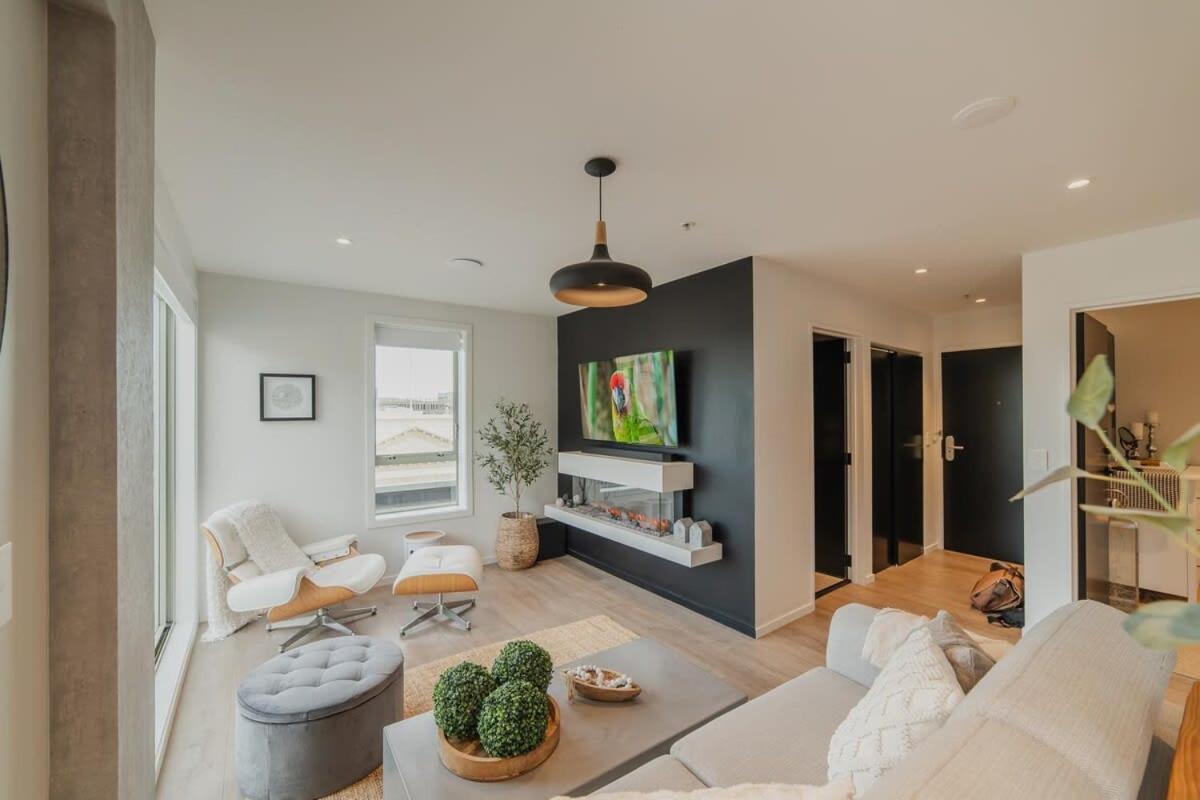 Penthouse Perfection - 2Br Elegance On Worcester St Christchurch Dış mekan fotoğraf